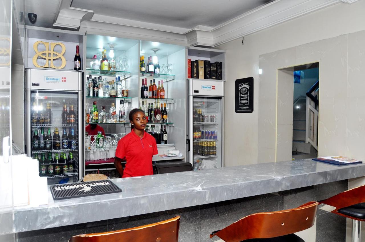 Primal Hotel Isaac John Gra Ikeja Buitenkant foto