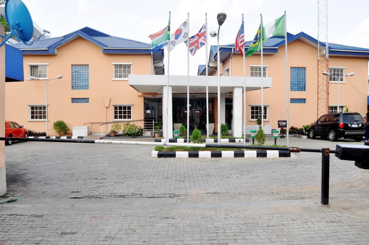 Primal Hotel Isaac John Gra Ikeja Buitenkant foto