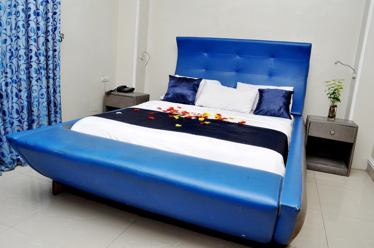 Primal Hotel Isaac John Gra Ikeja Buitenkant foto
