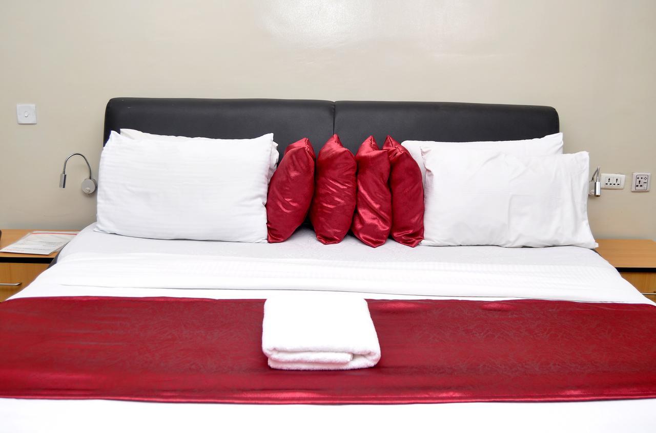 Primal Hotel Isaac John Gra Ikeja Buitenkant foto